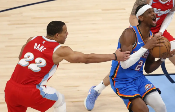 亚历山大38+5+6 莫兰特缺阵 雷霆4-0横扫灰熊率先晋级次轮 亚历山大38+5+6 莫兰特缺阵 雷霆4-0横扫灰熊率先晋级次轮