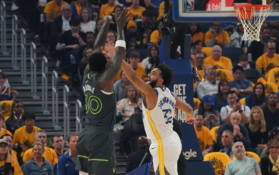 华子下半场28分 兰德尔三双 巴特勒33+7+7 森林狼2-1反超勇士 华子下半场28分 兰德尔三双 巴特勒33+7+7 森林狼2-1反超勇士